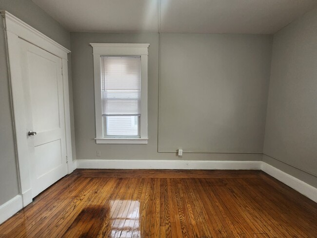 Foto del edificio - 121 Greenwood St