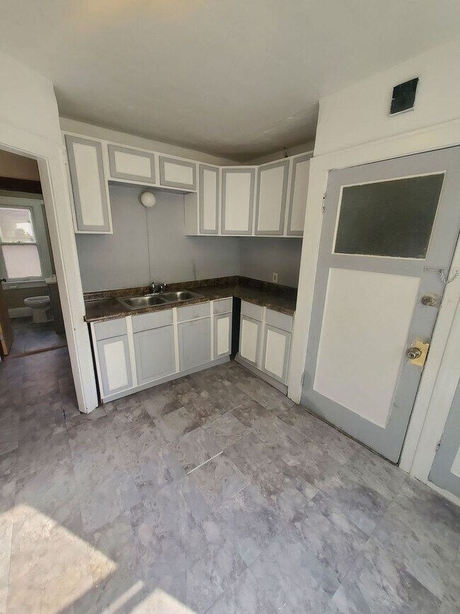 Foto del edificio - 2870-2872-2872 N 59th St