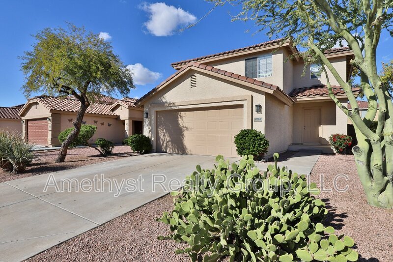Foto principal - 11706 W Sunnyside Dr
