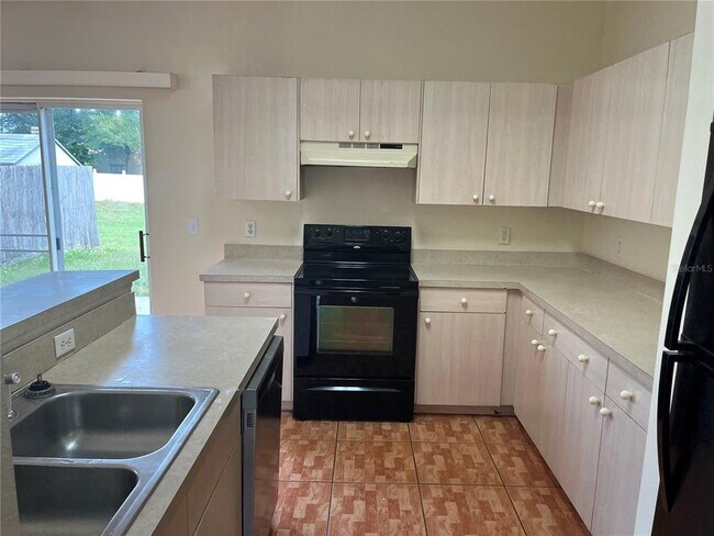 Foto del edificio - 2823 Palm Isle Way