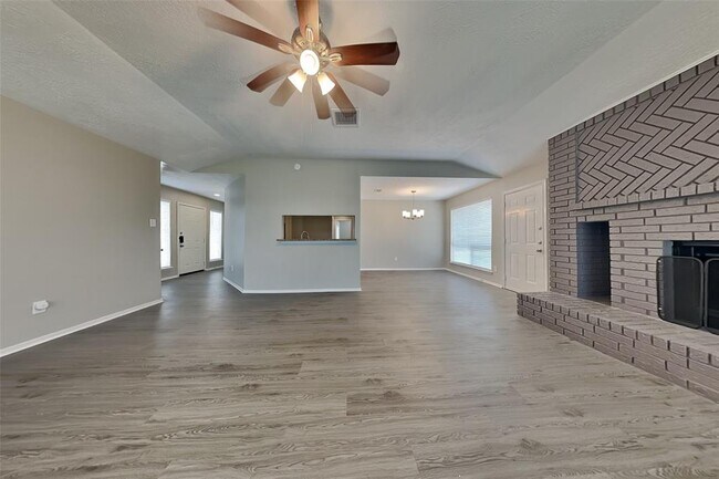 Foto del edificio - 4819 Bridgeville Ln