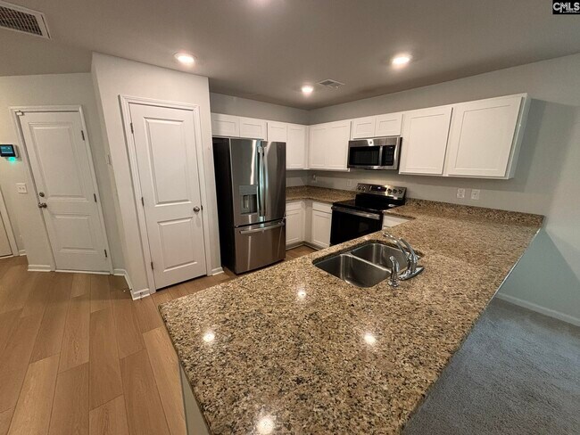 Foto del edificio - 140 Kings Parish Ct