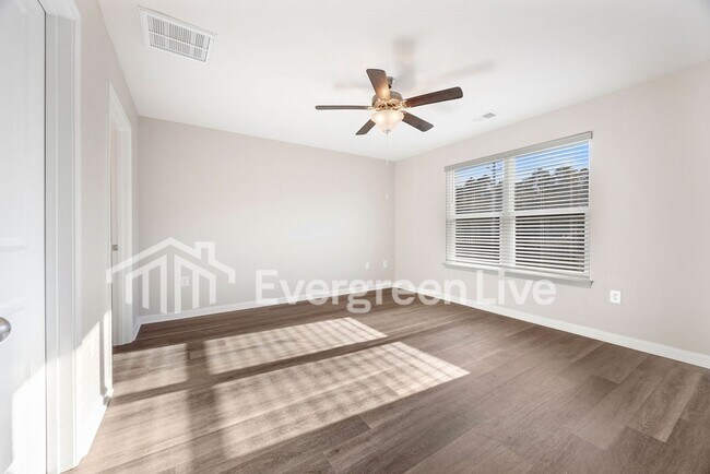 Foto del edificio - Coming Soon!