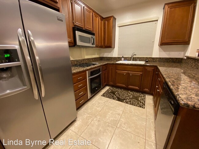 Building Photo - 3 br, 3.5 bath House - 3315 Shadetree Way