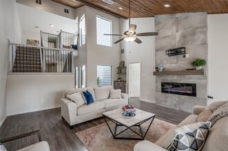 Building Photo - 387 Rancho Bauer Dr