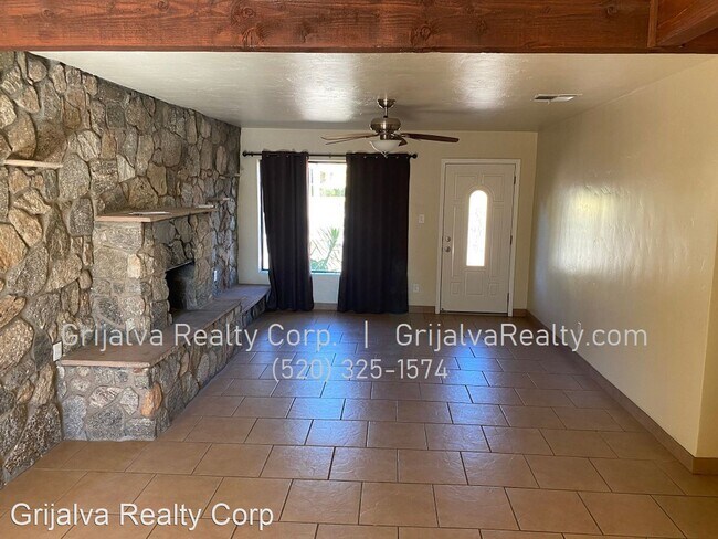 Building Photo - 3 br, 2 bath House - 6666 E. Broadway Blvd