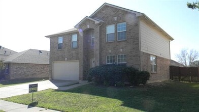 Building Photo - 4632 Pangolin Dr