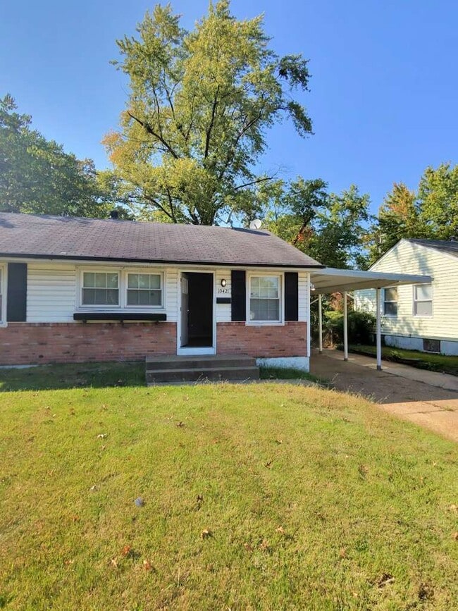 Building Photo - 10421 Renfrew Dr