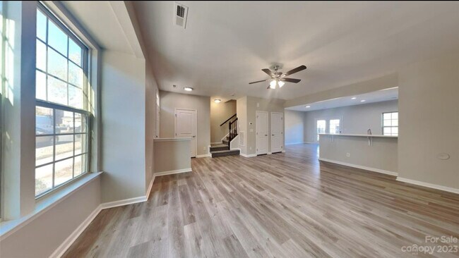Building Photo - 2019 Sage Park Dr