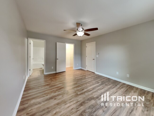 Building Photo - 605 Avondale Dr