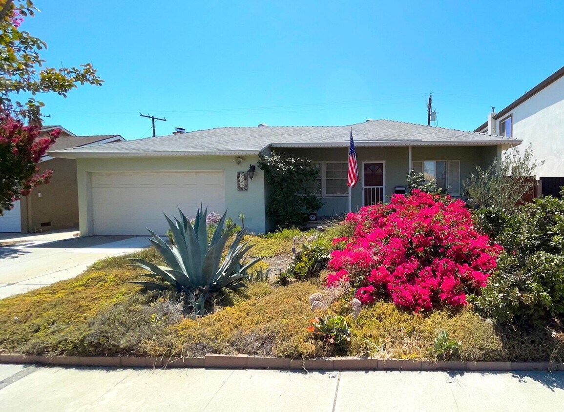 3327 Chatwin Ave, Long Beach, CA 90808 House Rental in Long Beach, CA