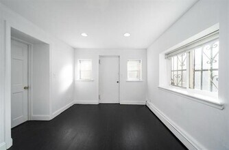 Building Photo - 75 Palisade Ave
