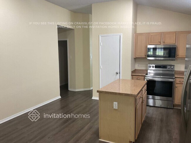 Foto del edificio - 6316 Fern Meadow Dr