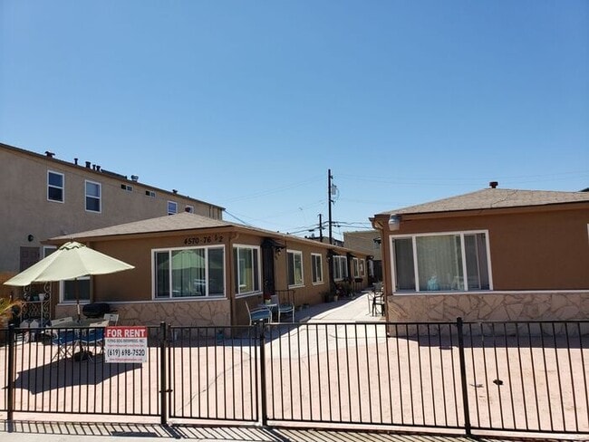 Building Photo - Vintage 1bdr unit in heart of Normal Heights! $500 New Year's Special!!