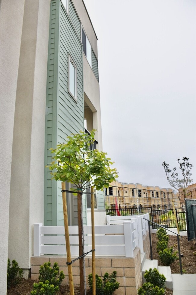 Foto del edificio - 1630 Saratoga Ln