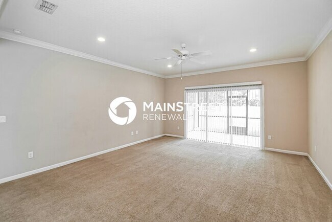 Building Photo - 4 Bedroom Pet-Friendly Home in Jacksonville, FL with Main Street Renewal