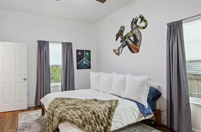 Building Photo - 2330 W St Louis St