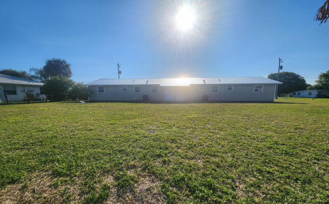 Primary Photo - 1249 Chobee St