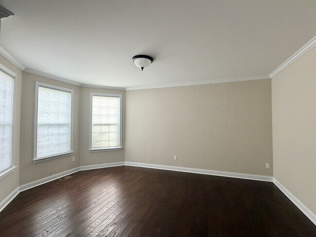Foto del edificio - 3137 Broadstone Dr