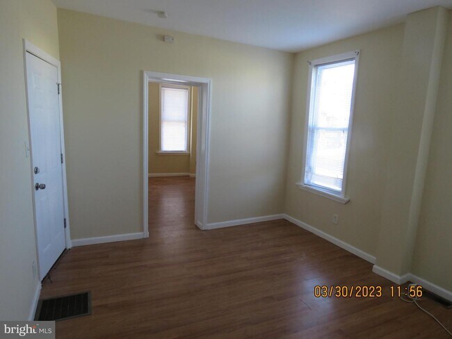 Building Photo - 16 N Olden Ave