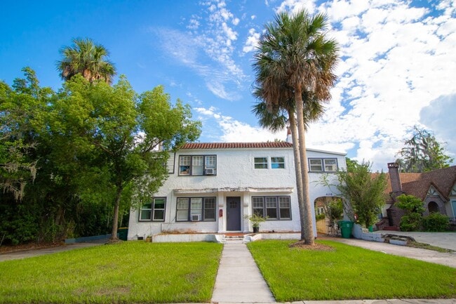 Building Photo - 408 W Howry Ave