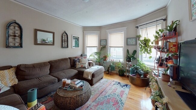 Foto del edificio - 295-297 Washington St