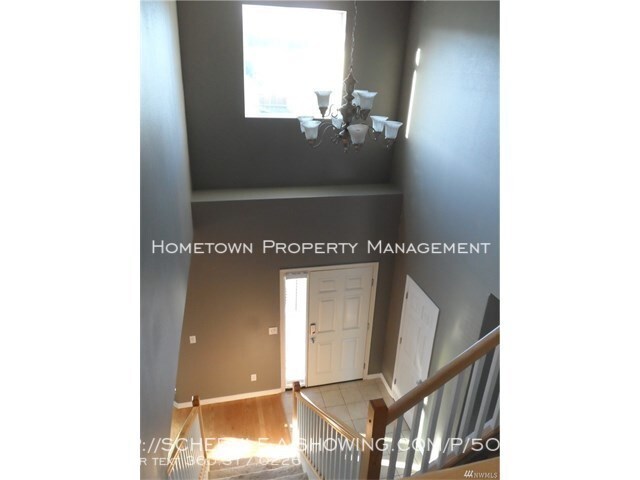 Building Photo - 7205 33rd Ave NE