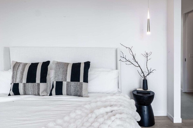 Photo - Modern Luxury Rental with Unobstructed Flatiron Views House