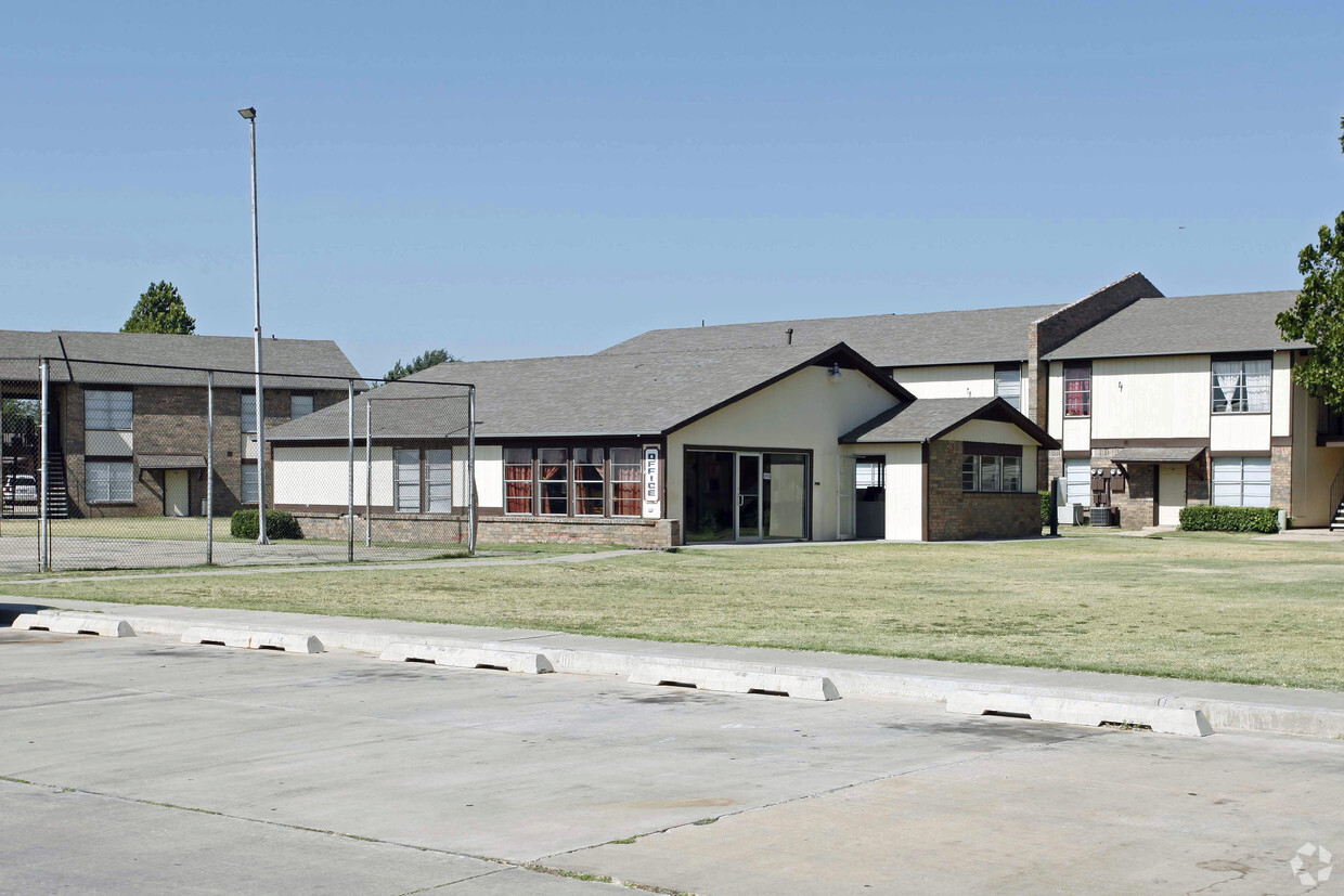 Building Photo - Cornerstone Apartments