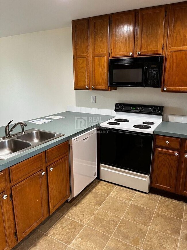 Foto del edificio - 2960 W Stuart St