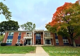 Building Photo - 11 Simpson St