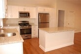 Primary Photo - 94 East Ave