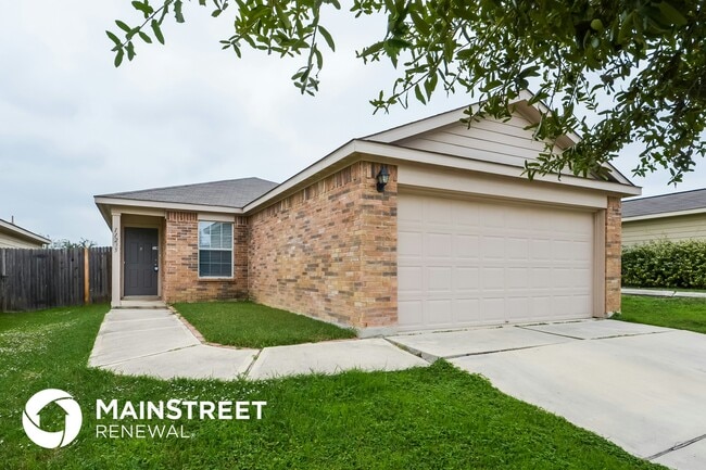 Building Photo - 11235 Pecan Canyon