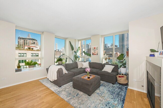 Foto del edificio - 600 N Kingsbury St