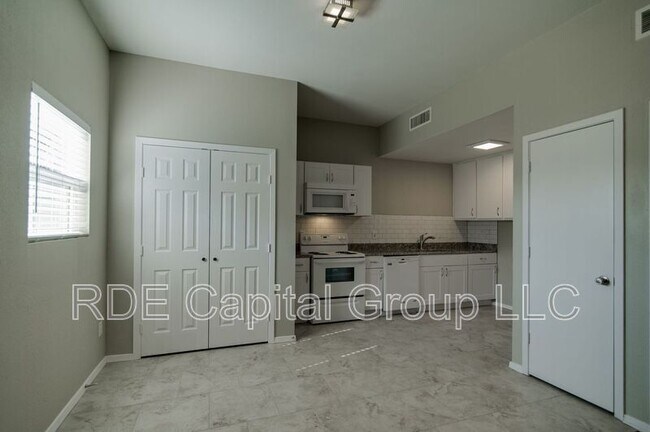 Foto del edificio - 3025 Sappington Pl