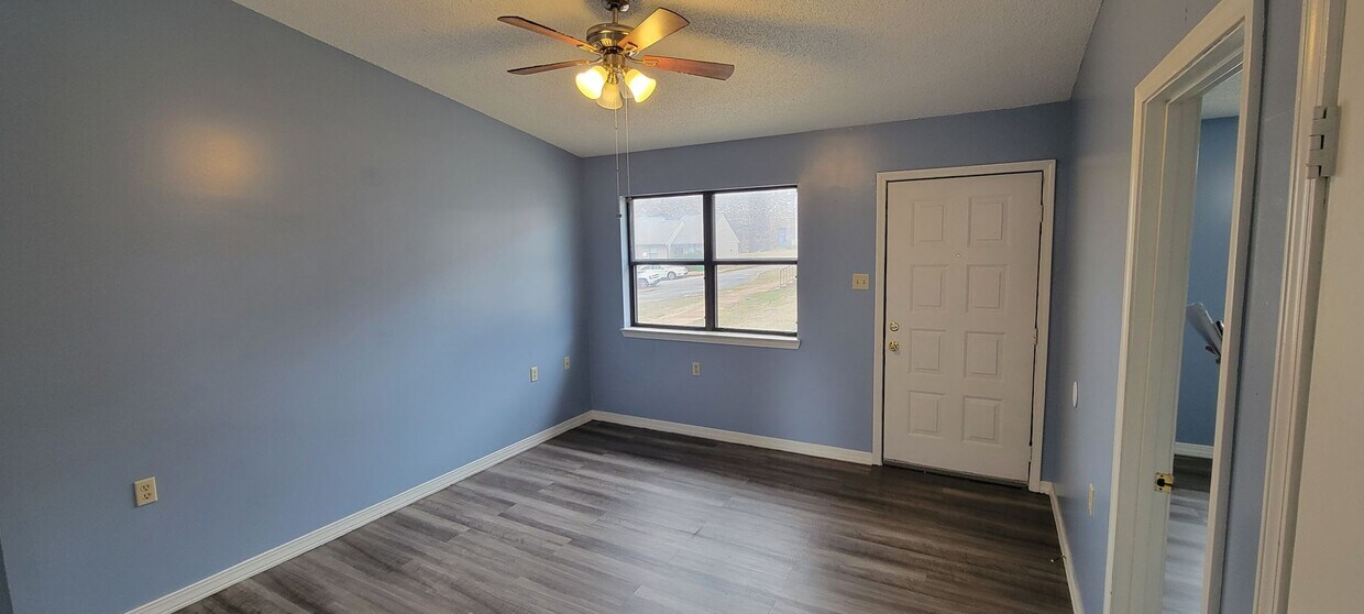 Foto principal - 1 Bed/1 Bath Apartment in Horseshoe Bend