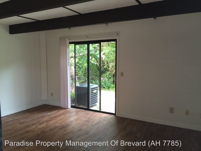 Building Photo - 4518 Overlook Dr NE