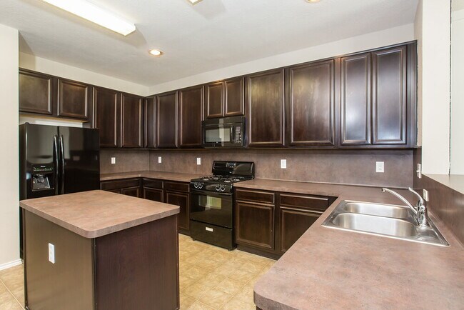 Foto del edificio - 7615 Shavano Ln