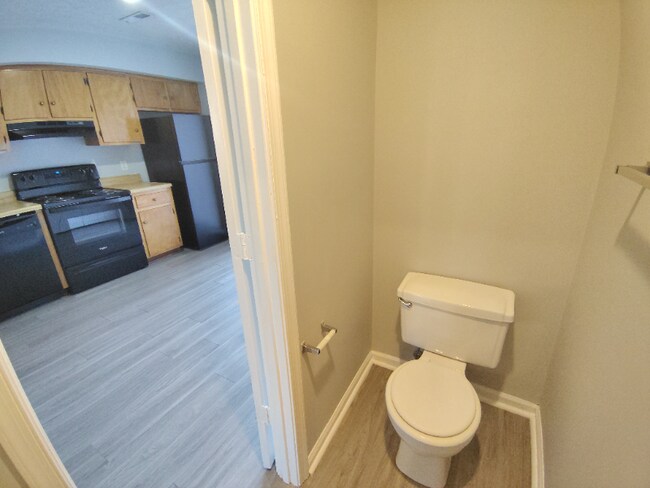 Foto del edificio - 74 Ferguson Dr