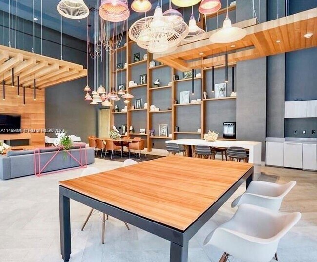 Foto del edificio - 1010 Brickell Ave