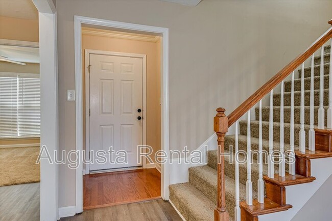 Foto del edificio - 1063 Grove Landing Ln