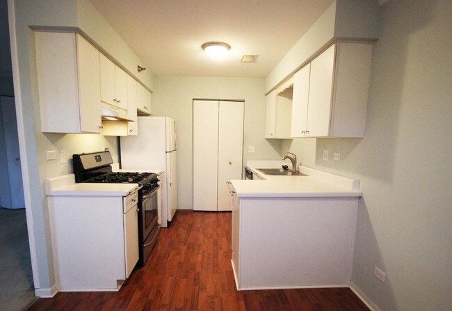 Foto del edificio - 713 E Whispering Oaks Dr