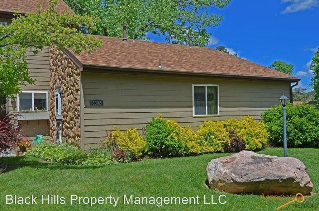 3302 Idlewild Ct, Rapid City, SD 57702 House Rental in Rapid City, SD