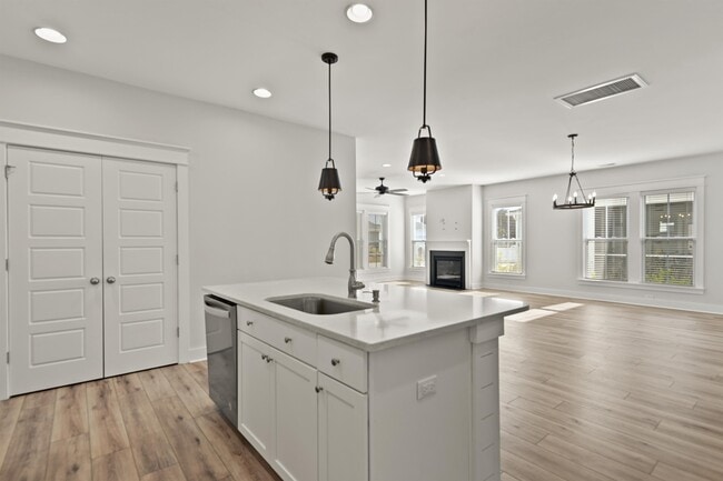 Building Photo - 3953 Bessemer Rd