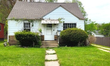 Building Photo - 714 Albert Ave