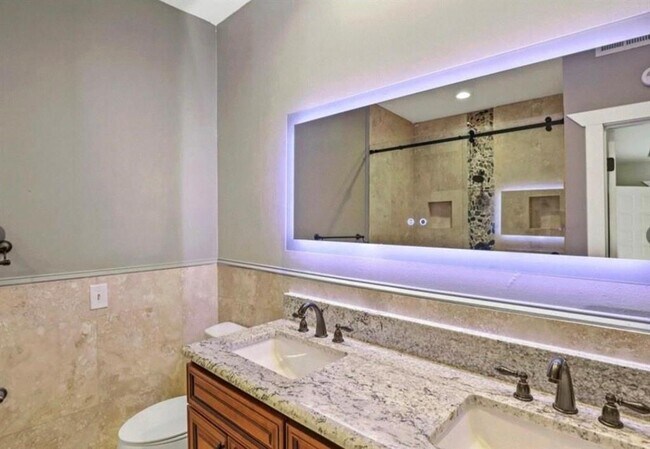 Foto del edificio - 5100 Verde Valley Ln