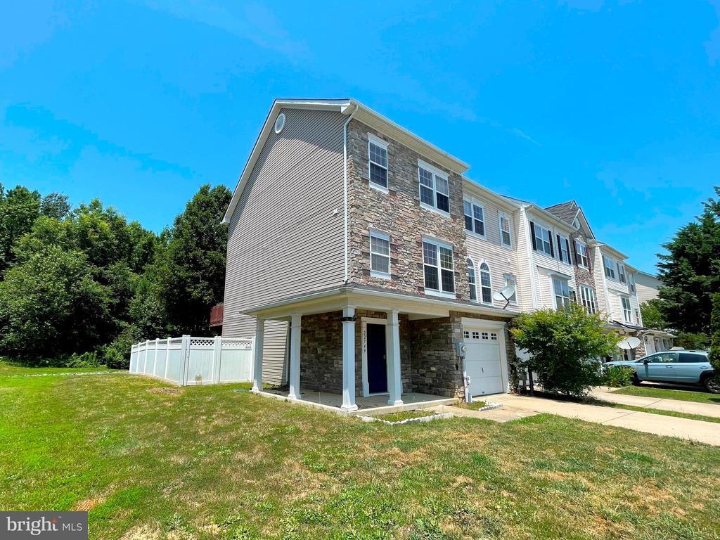 Primary Photo - 22749 Bayside Way