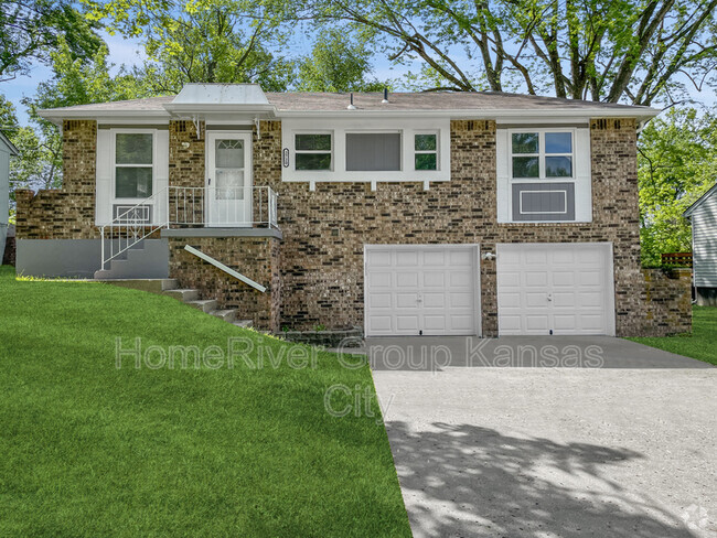Building Photo - 2720 NW Castle Dr
