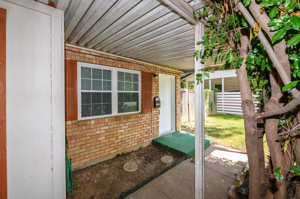 605 N Center St, Arlington, TX 76011 Townhome Rentals in Arlington TX