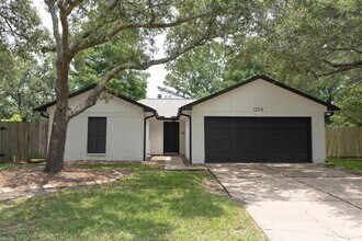 Building Photo - 1204 Osborne Dr